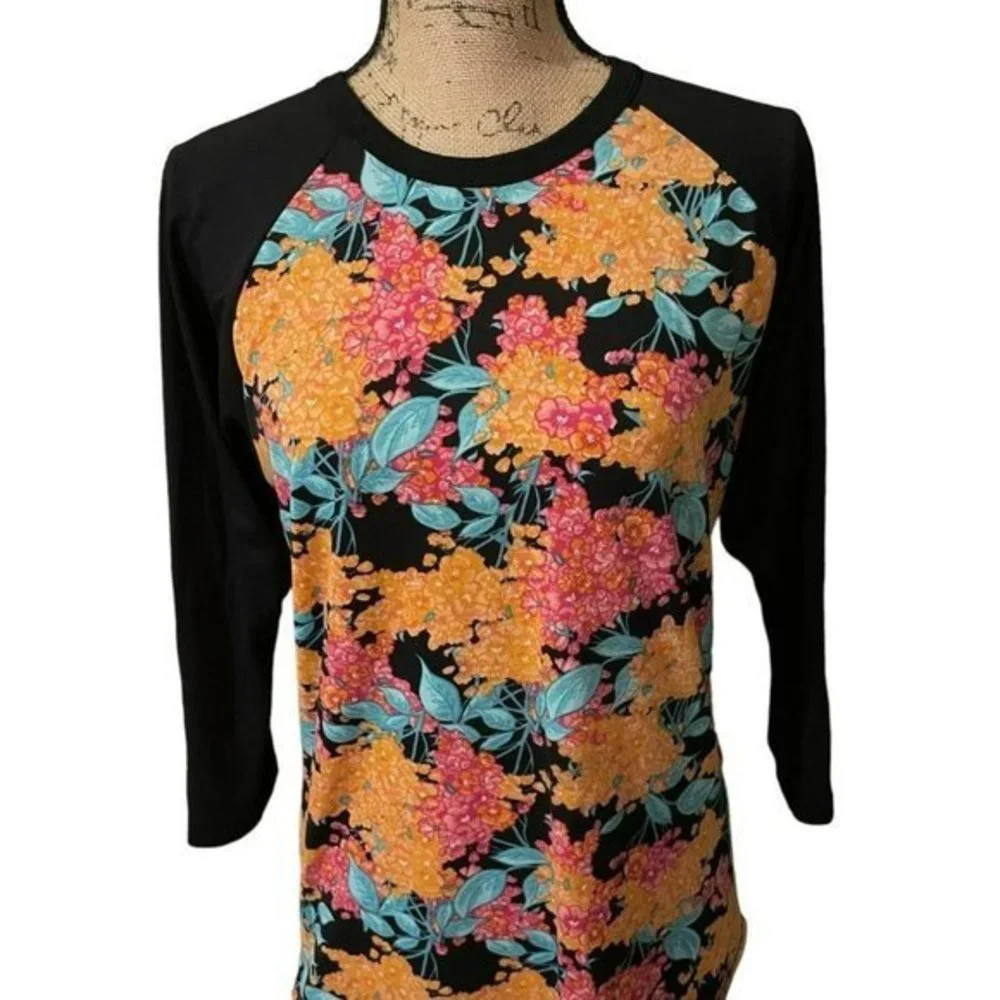 LuLaRoe Randy Floral Tee - Picture 3 of 6